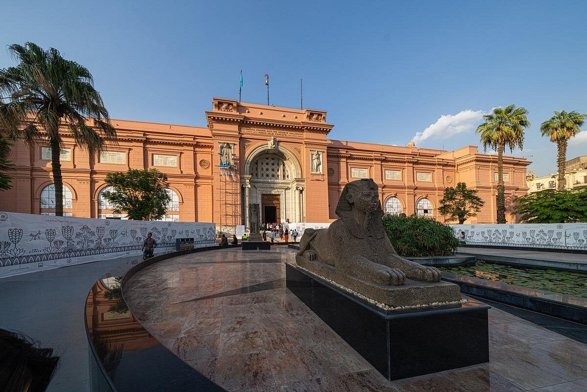 Tour to the Egyptian Museum